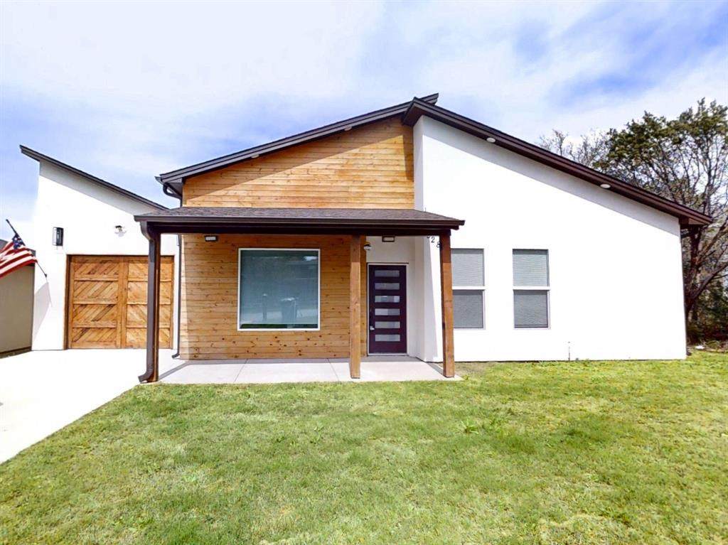 828 Indian Drive - Photo 1