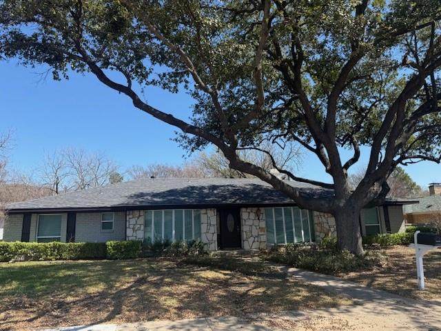 14922 Hillcrest Road - Photo 1