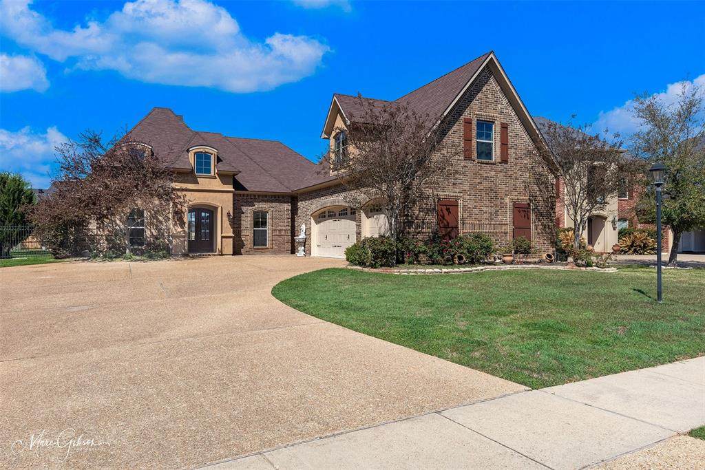 9572 Rochel Drive - Photo 1