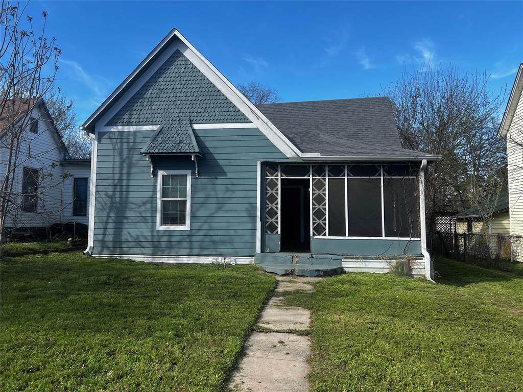 925 Nelson Street - Photo 1