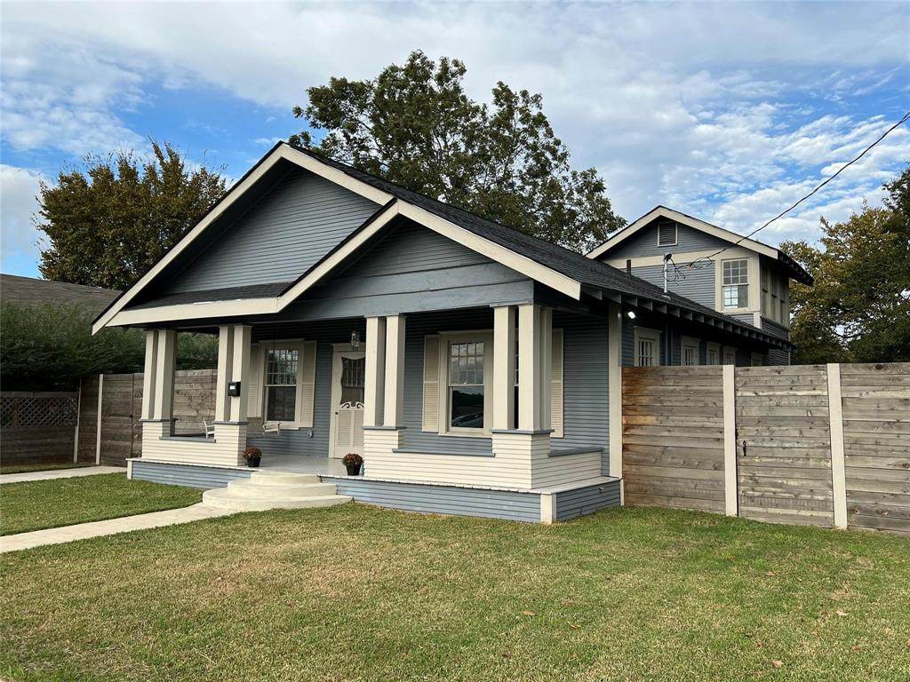 511 Beaton Street - Photo 1
