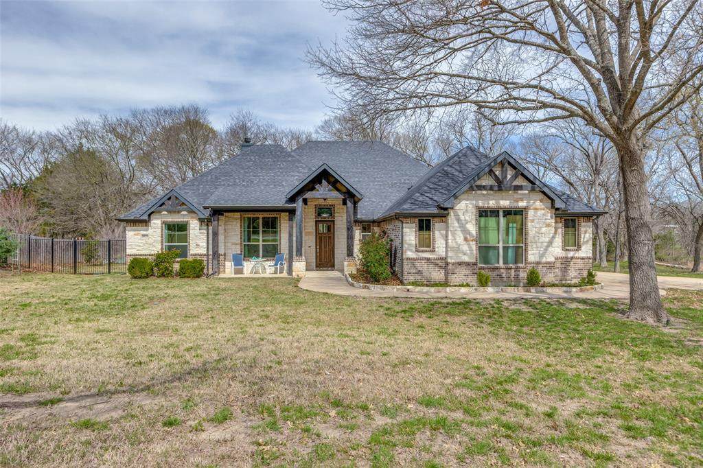 8525 Forest Creek Lane - Photo 1