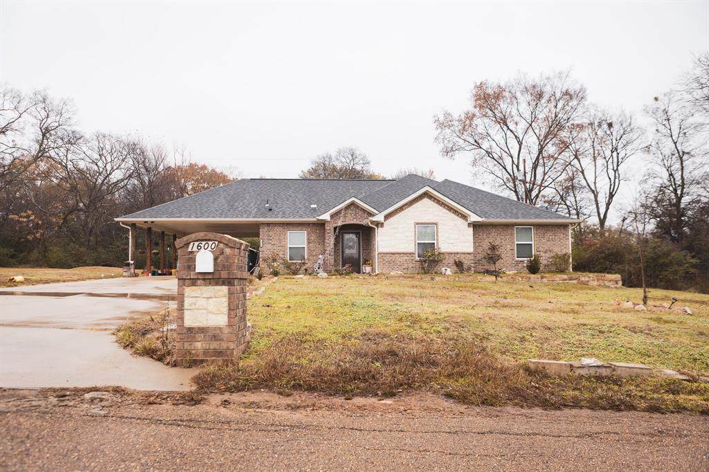 1600 Boatman - Photo 1