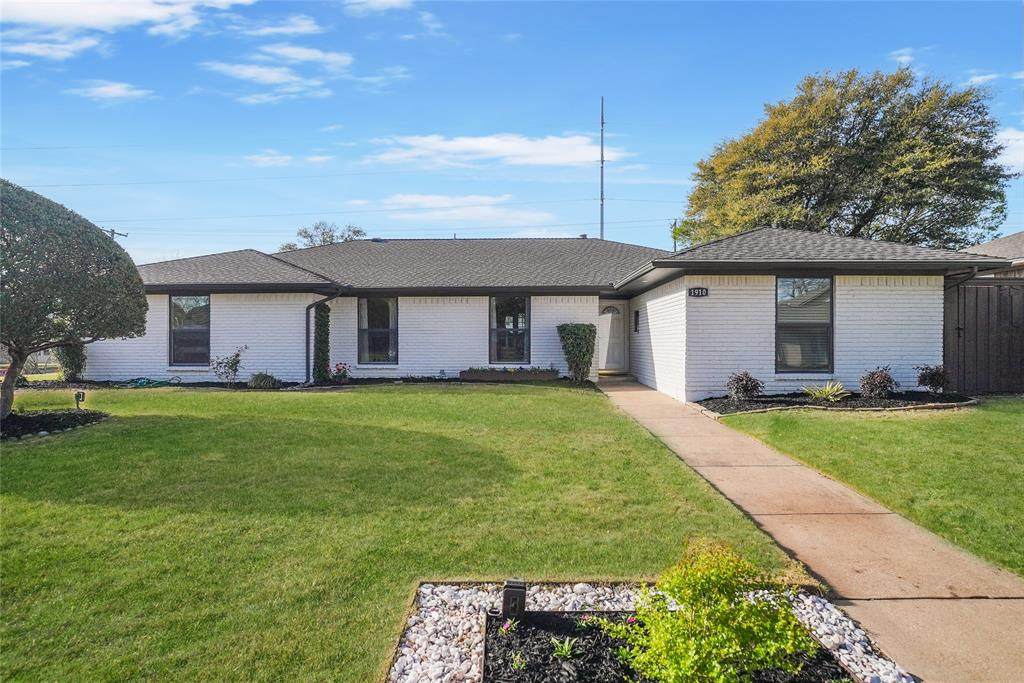 1910 University Drive - Photo 1