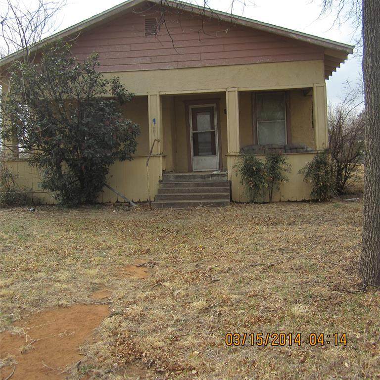 901 4th - Photo 1