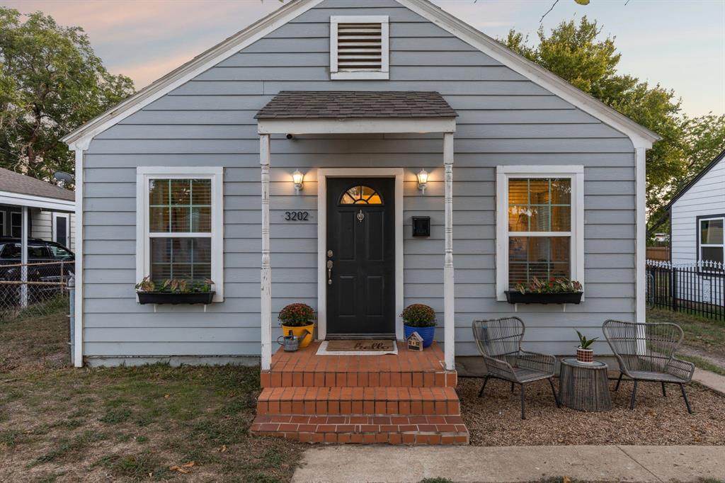3202 Aster Street - Photo 1