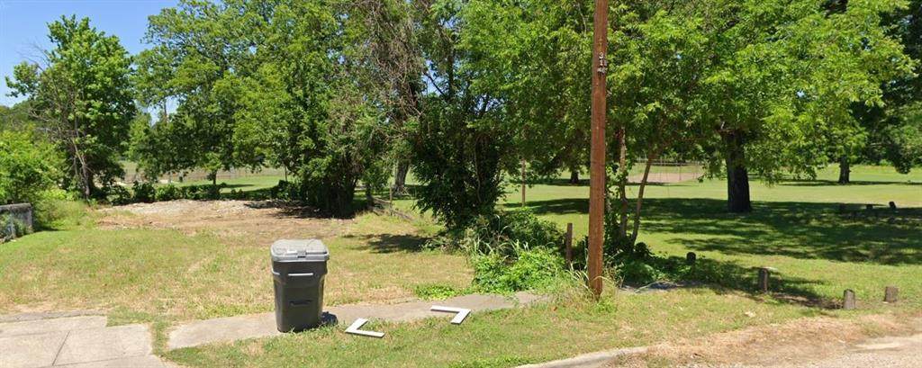 2231 Rockefeller Boulevard - Photo 1