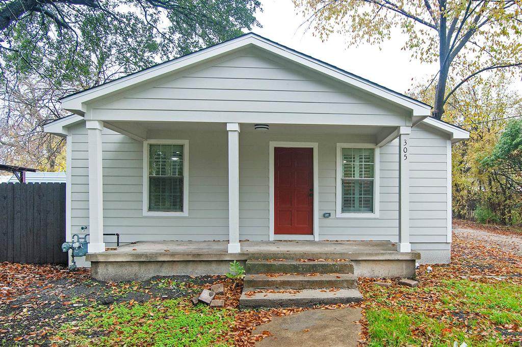 305 College Street - Photo 1