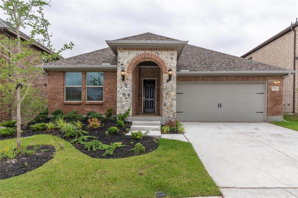1314 Elizabeth Street - Photo 1