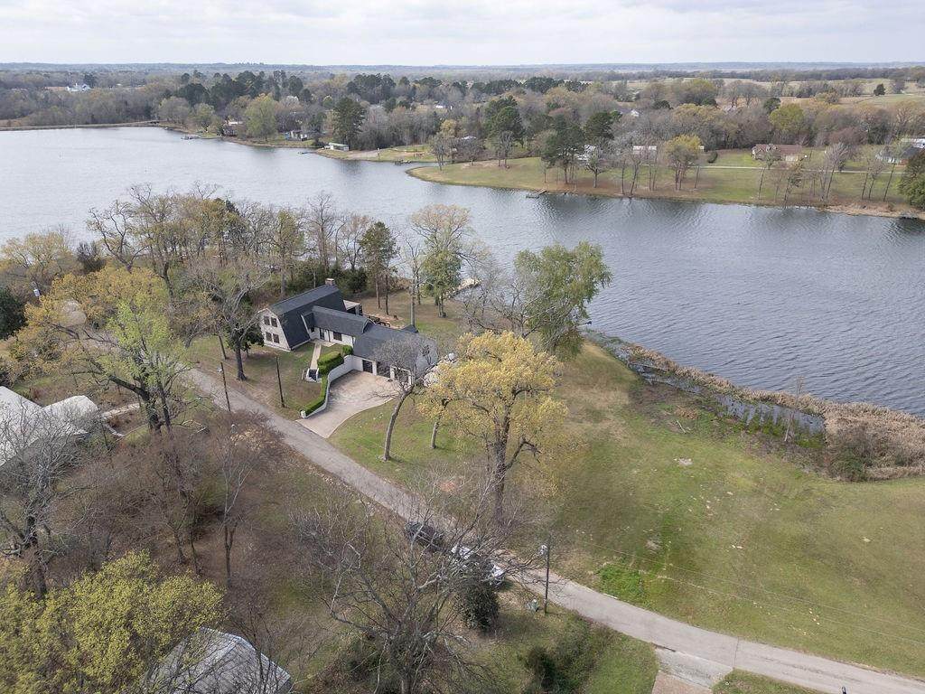 364 Private Road 6602 - Photo 1
