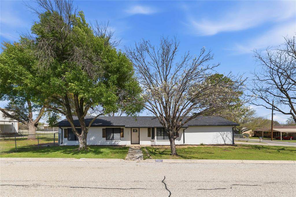102 James Boulevard - Photo 1