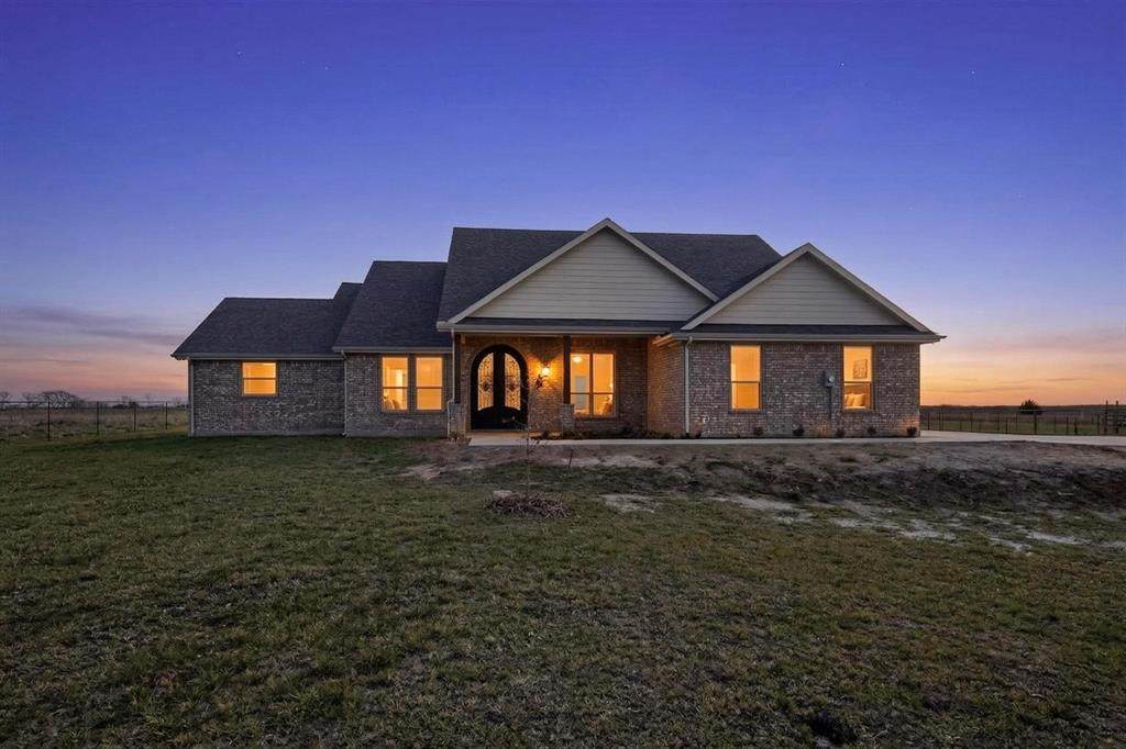 6721 County Road 1140 - Photo 1