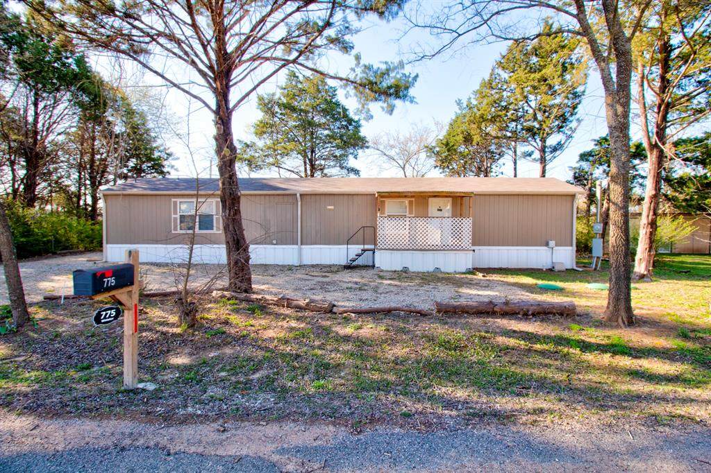 775 Whitaker Circle - Photo 1
