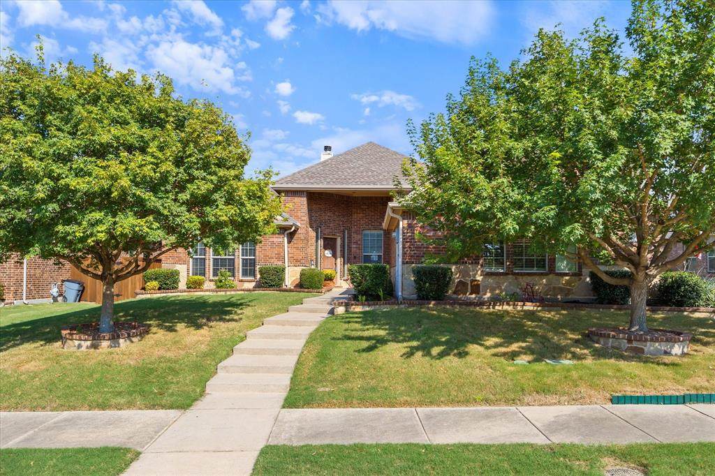 2924 Broken Spoke Lane - Photo 1