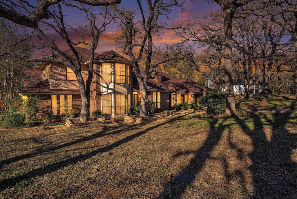 205 William Wallace Drive - Photo 1