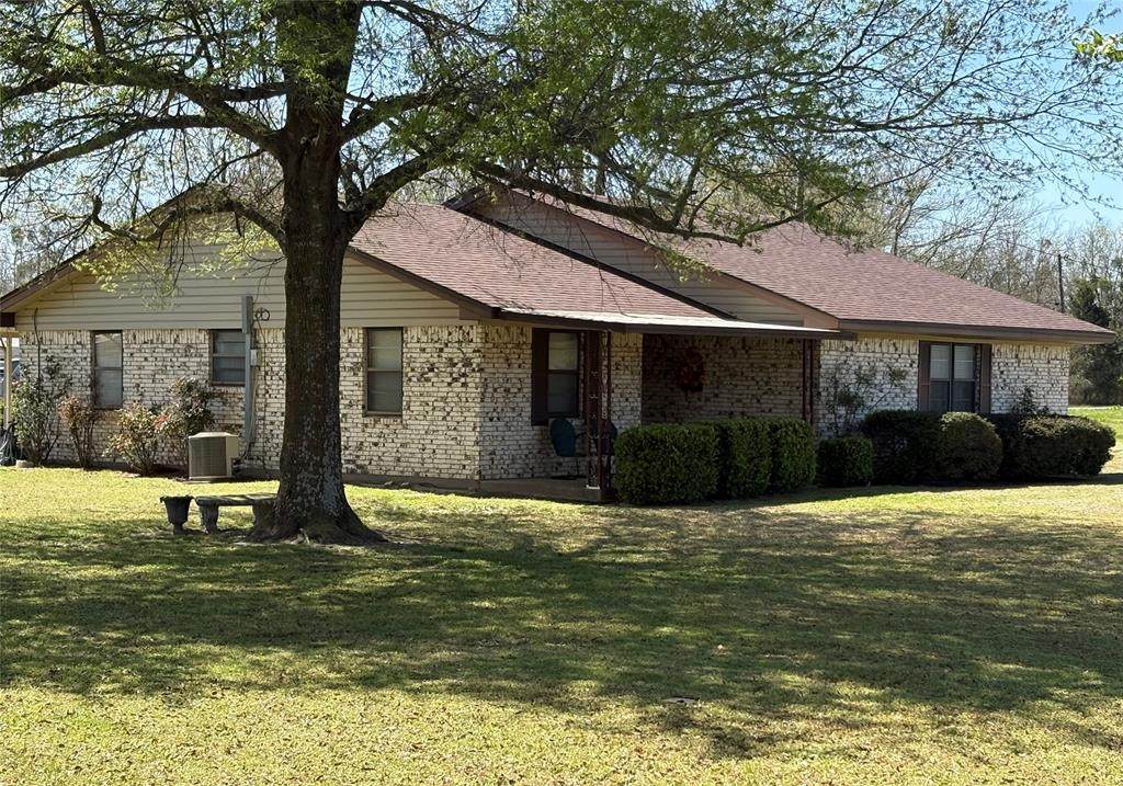 32 County Road 4784 - Photo 1