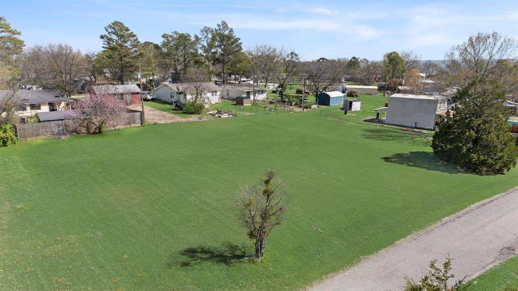 002 Briggs Boulevard - Photo 1