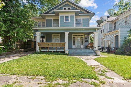 1019 Sheridan Avenue - Photo 1