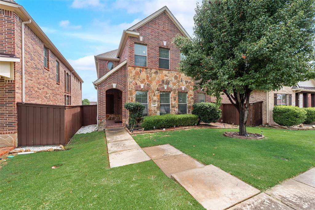 1486 Cambridge Drive - Photo 1