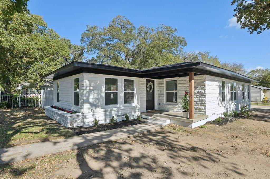 1428 Hawley Lane - Photo 1