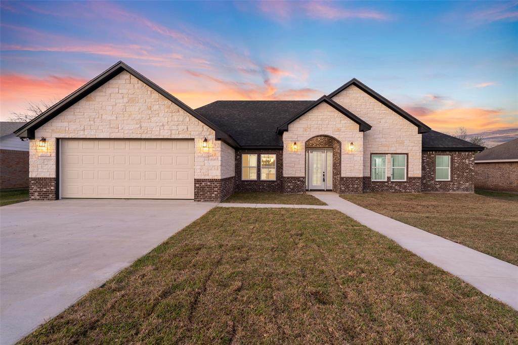 470 Elmwood Drive - Photo 1