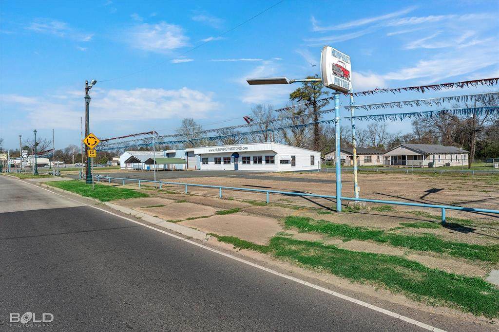 1615 Texas Street - Photo 1