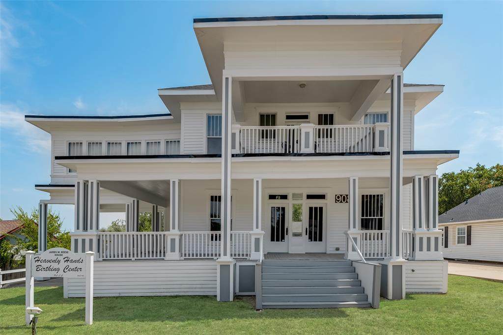 908 Goliad Street - Photo 1
