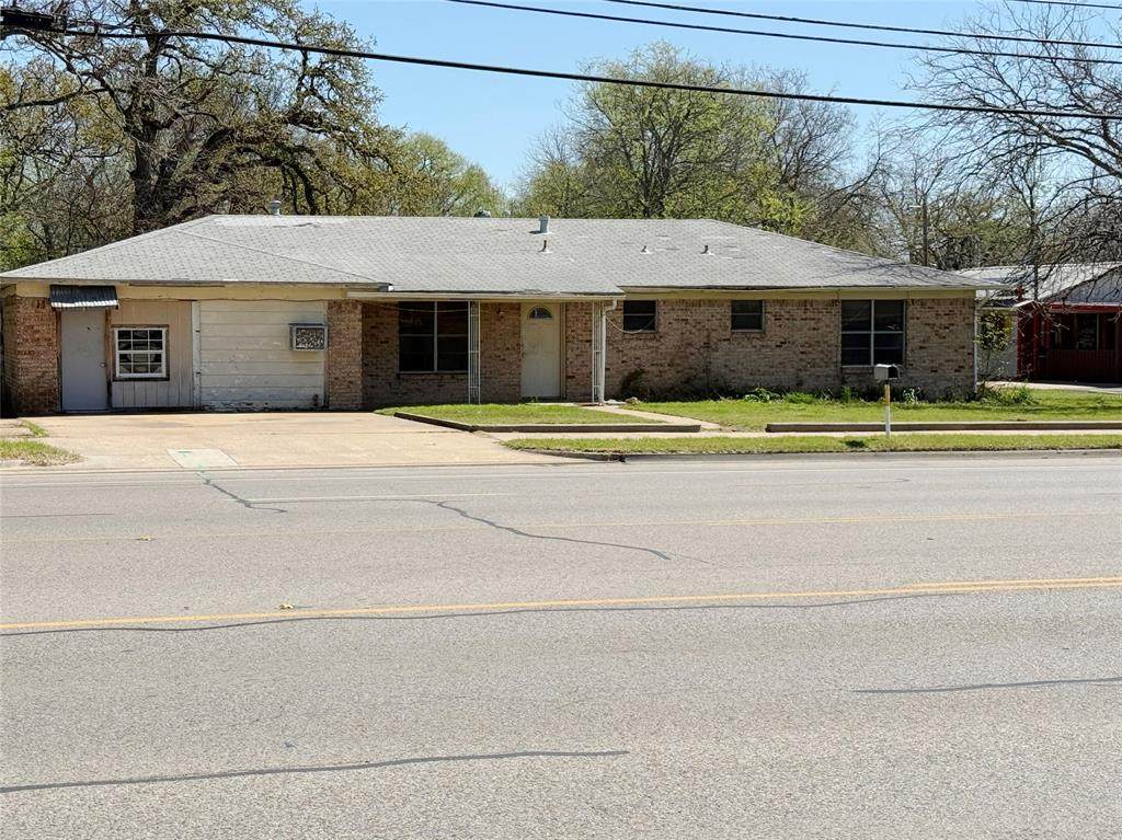 1110 Main Street - Photo 1