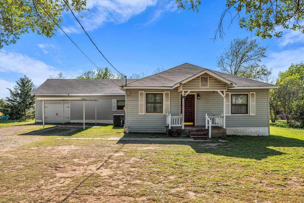 982 Houston Street - Photo 1
