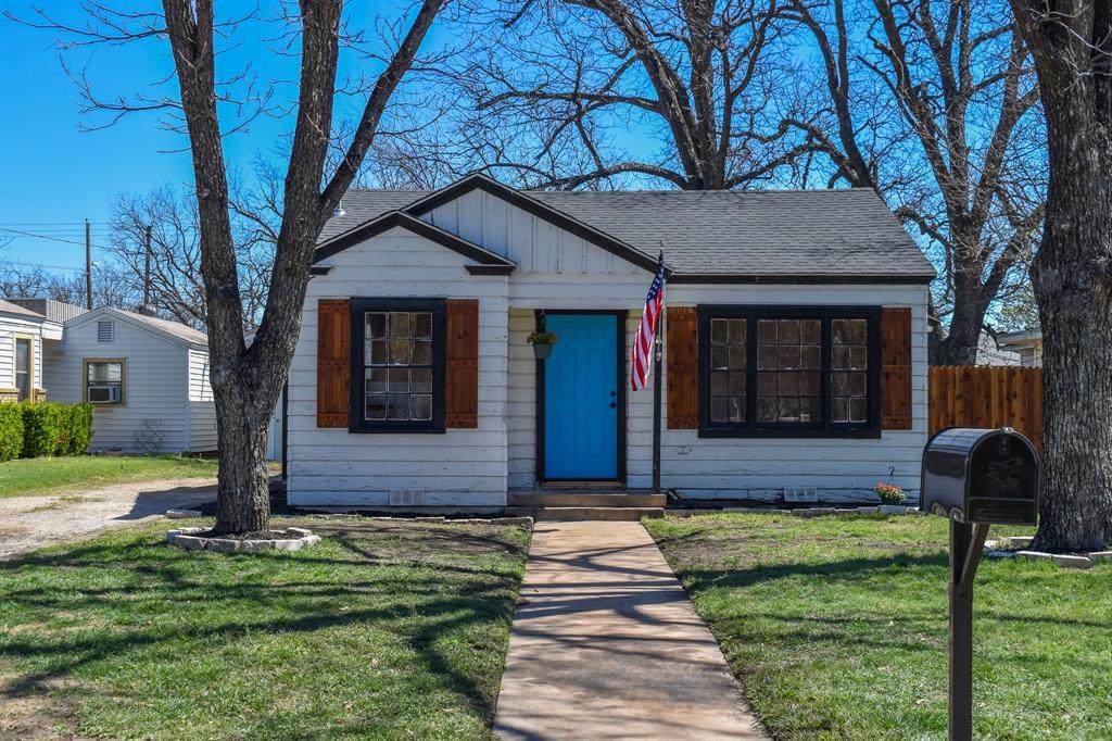 1202 Grant - Photo 1