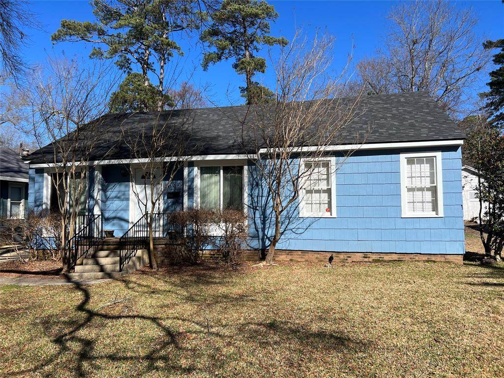 642 Robinson Place - Photo 1
