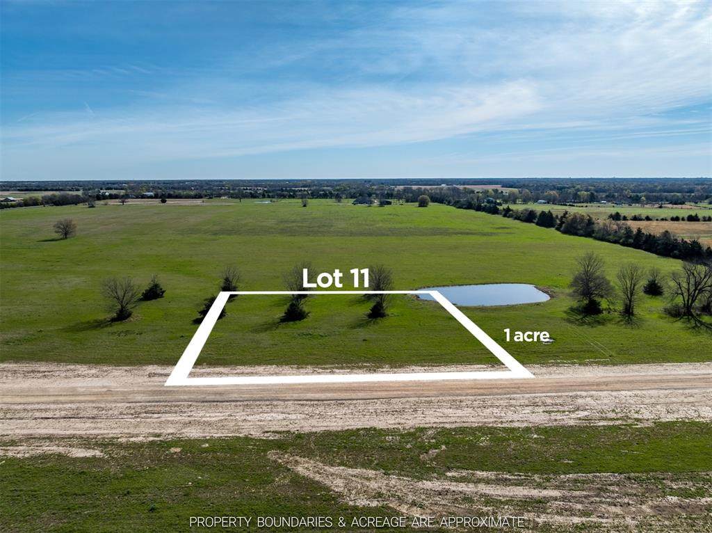 275 Private Road 33263 - Photo 1