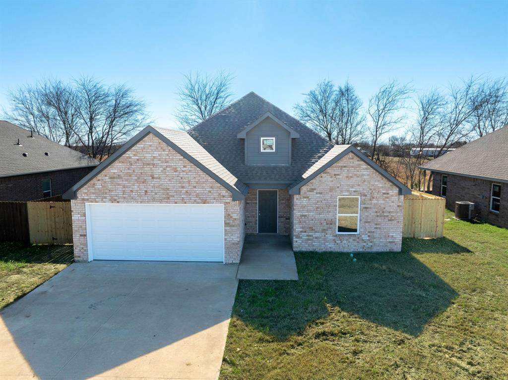 1032 Springview Lane - Photo 1