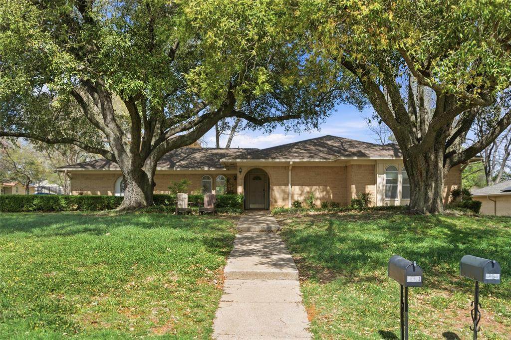 2326 Forest Hills Road - Photo 1