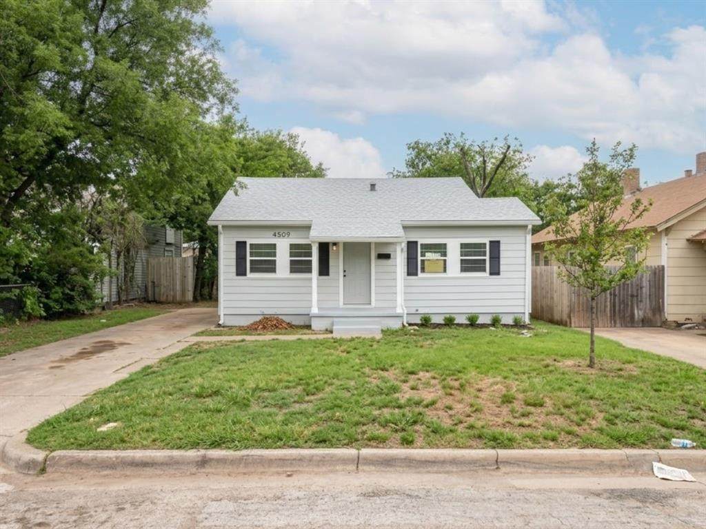 4509 Sandage Avenue - Photo 1
