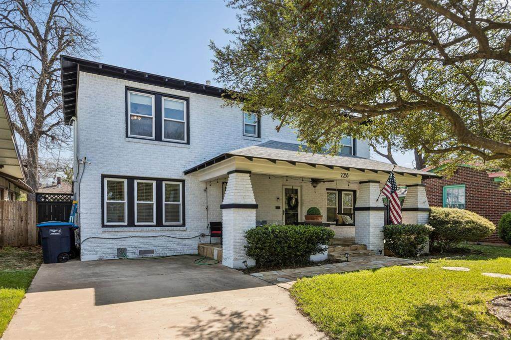 2235 Mistletoe Boulevard - Photo 1