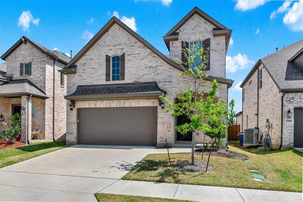 3124 Greenbriar Drive - Photo 1