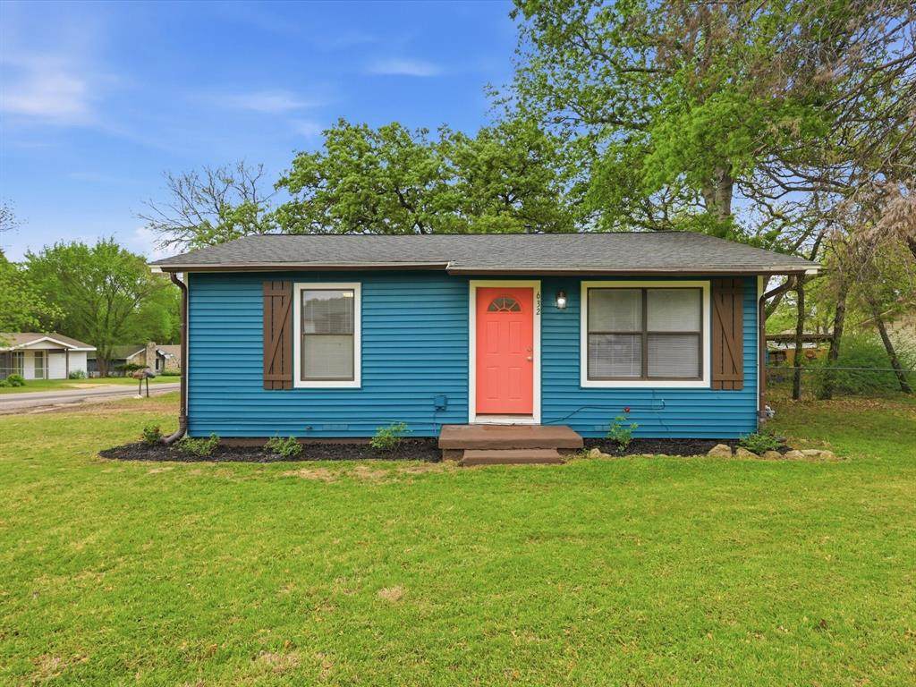 632 Stewart Street - Photo 1
