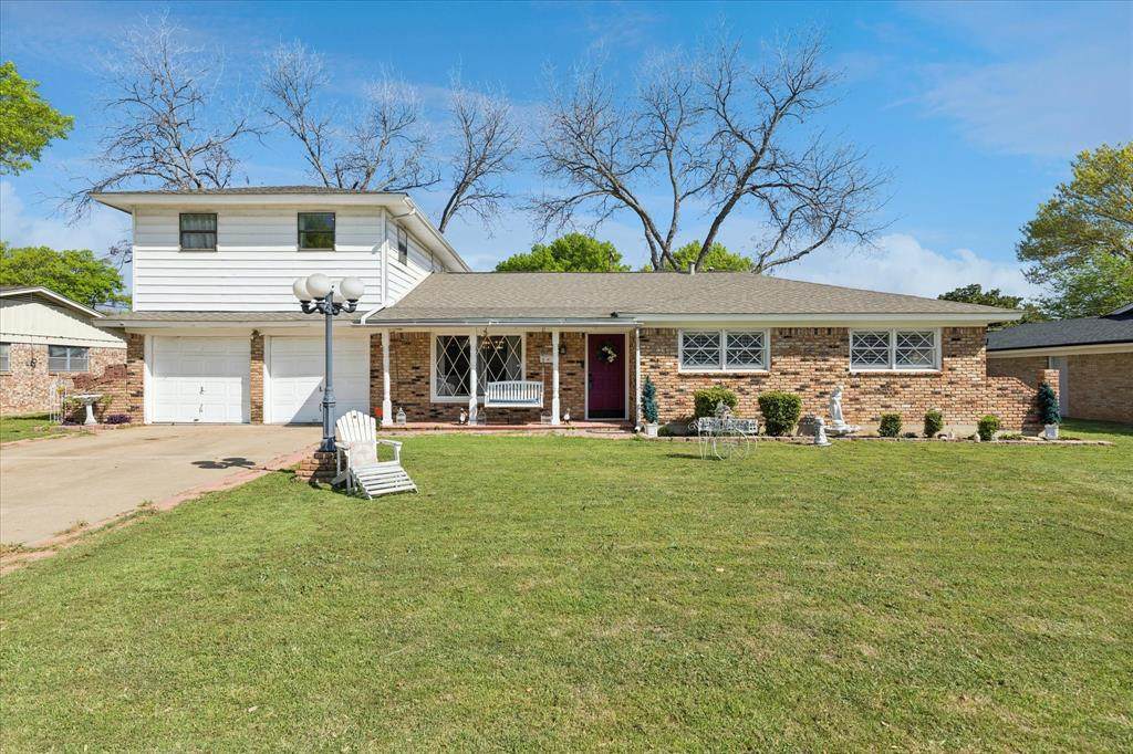 5705 Diamond Oaks Drive - Photo 1