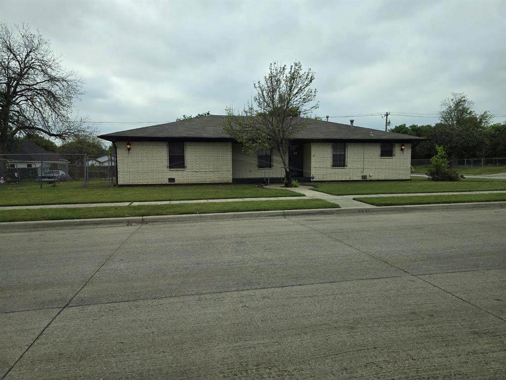 5833 Geddes Avenue - Photo 1
