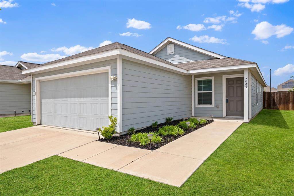 7509 Gray Wolf Lane - Photo 1