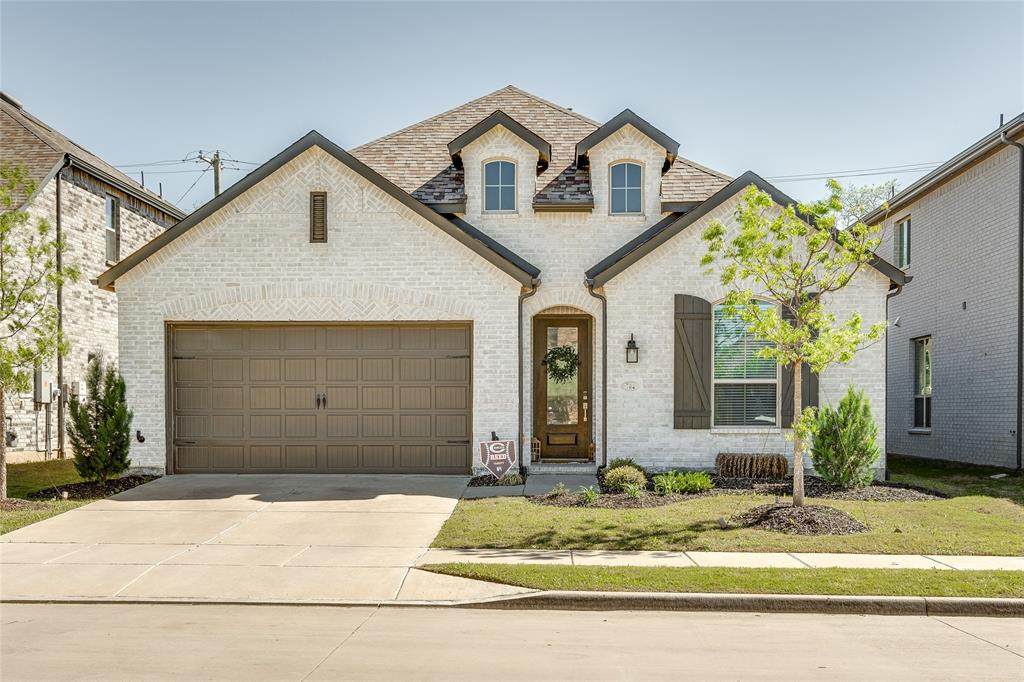 704 Wycliffe Drive - Photo 1