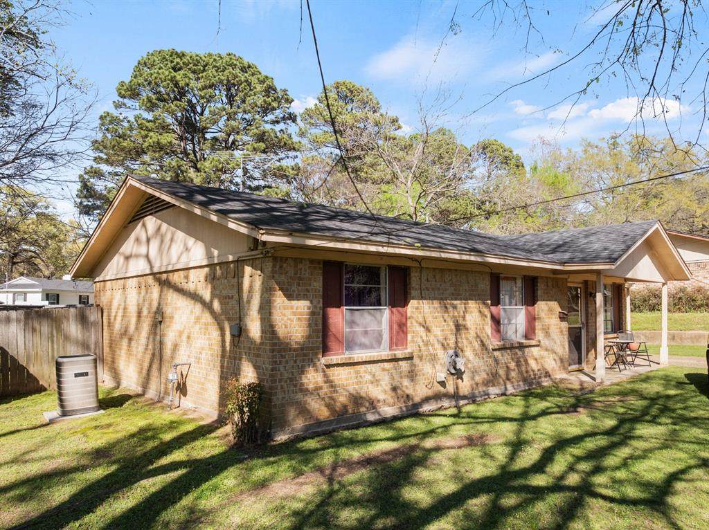 124 Wills Drive - Photo 1