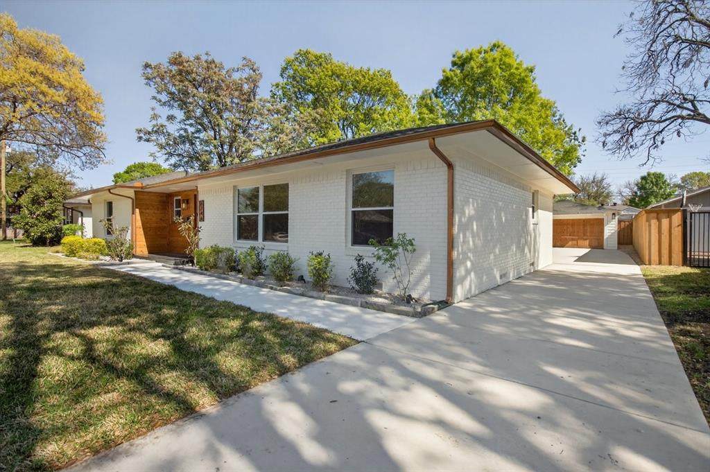 6746 Braeburn Drive - Photo 1
