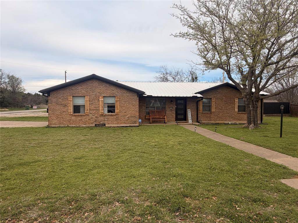 200 33rd Street - Photo 1