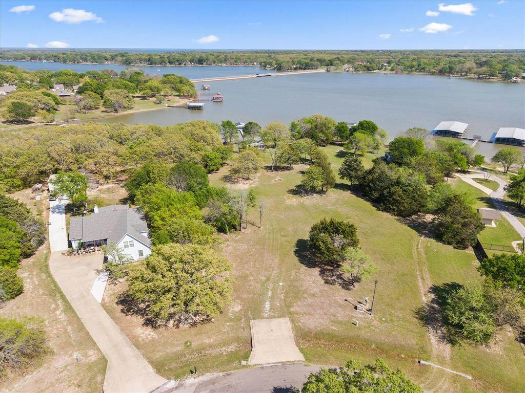 2776 Waters Edge - Photo 1
