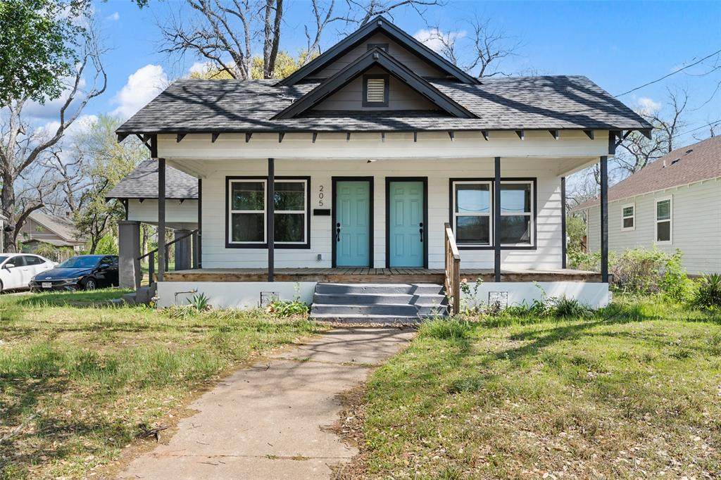 205 Dallas Street - Photo 1