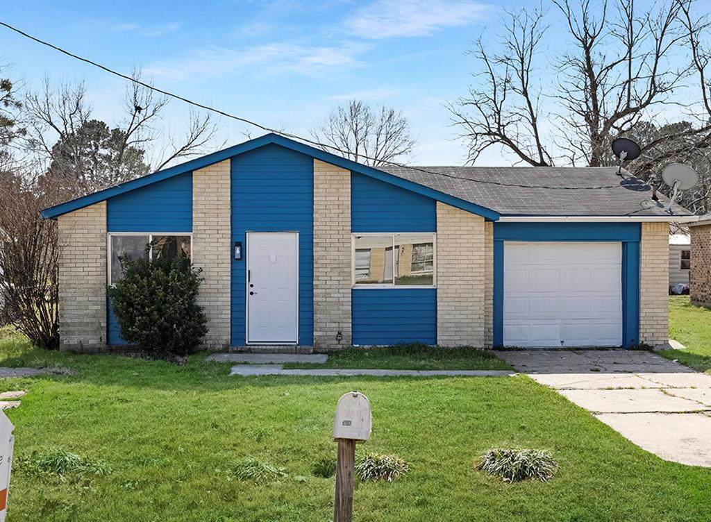 2405 Mamie Drive - Photo 1