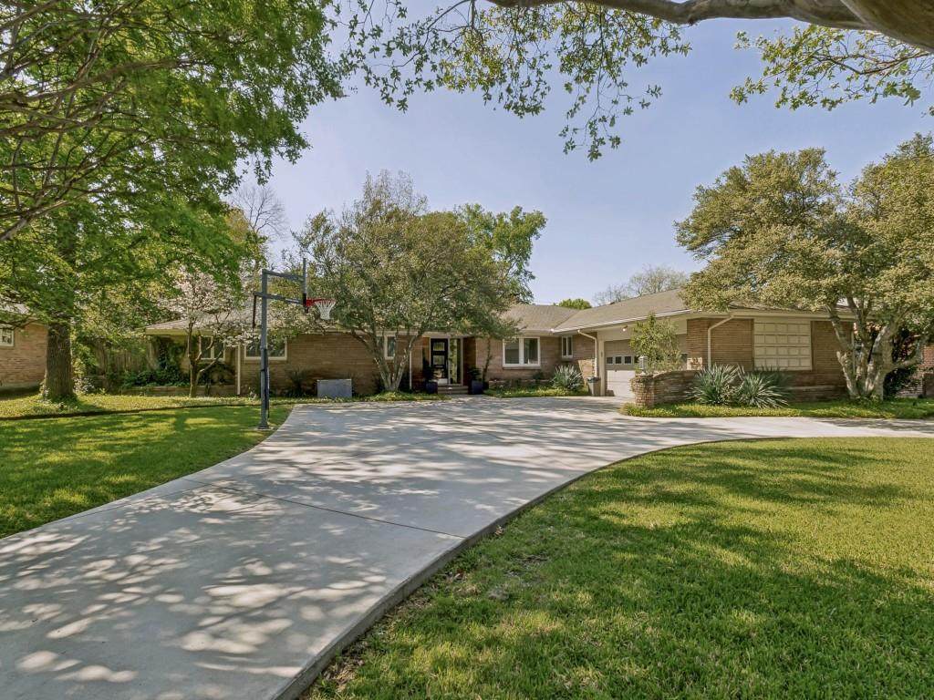 5832 Meadowcrest Drive - Photo 1
