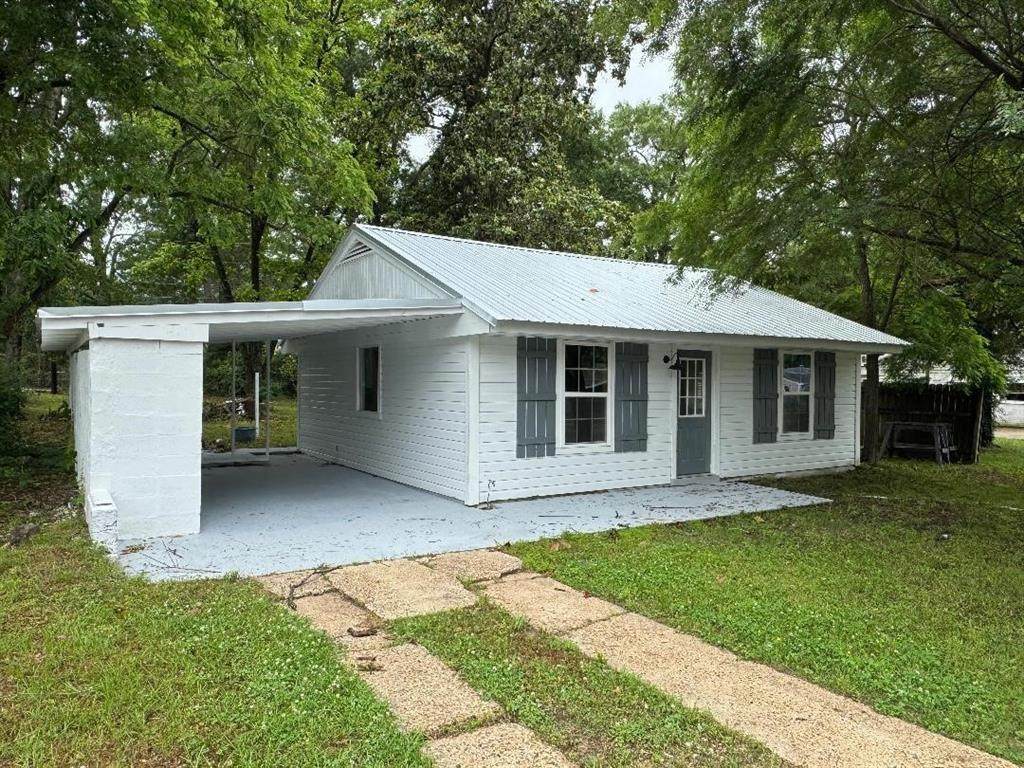 507 4th Street - Photo 1